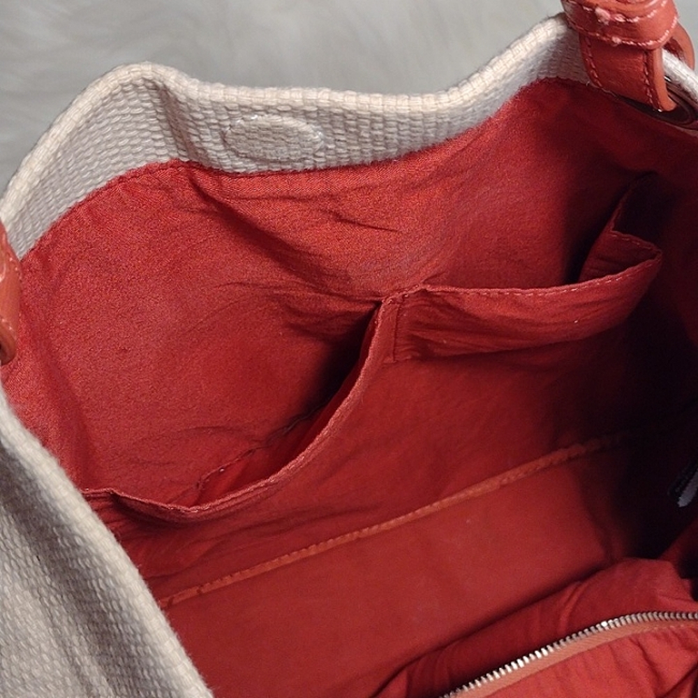 Marc Jacobs Beige and Red Tote Bag - Picture 13 of 15